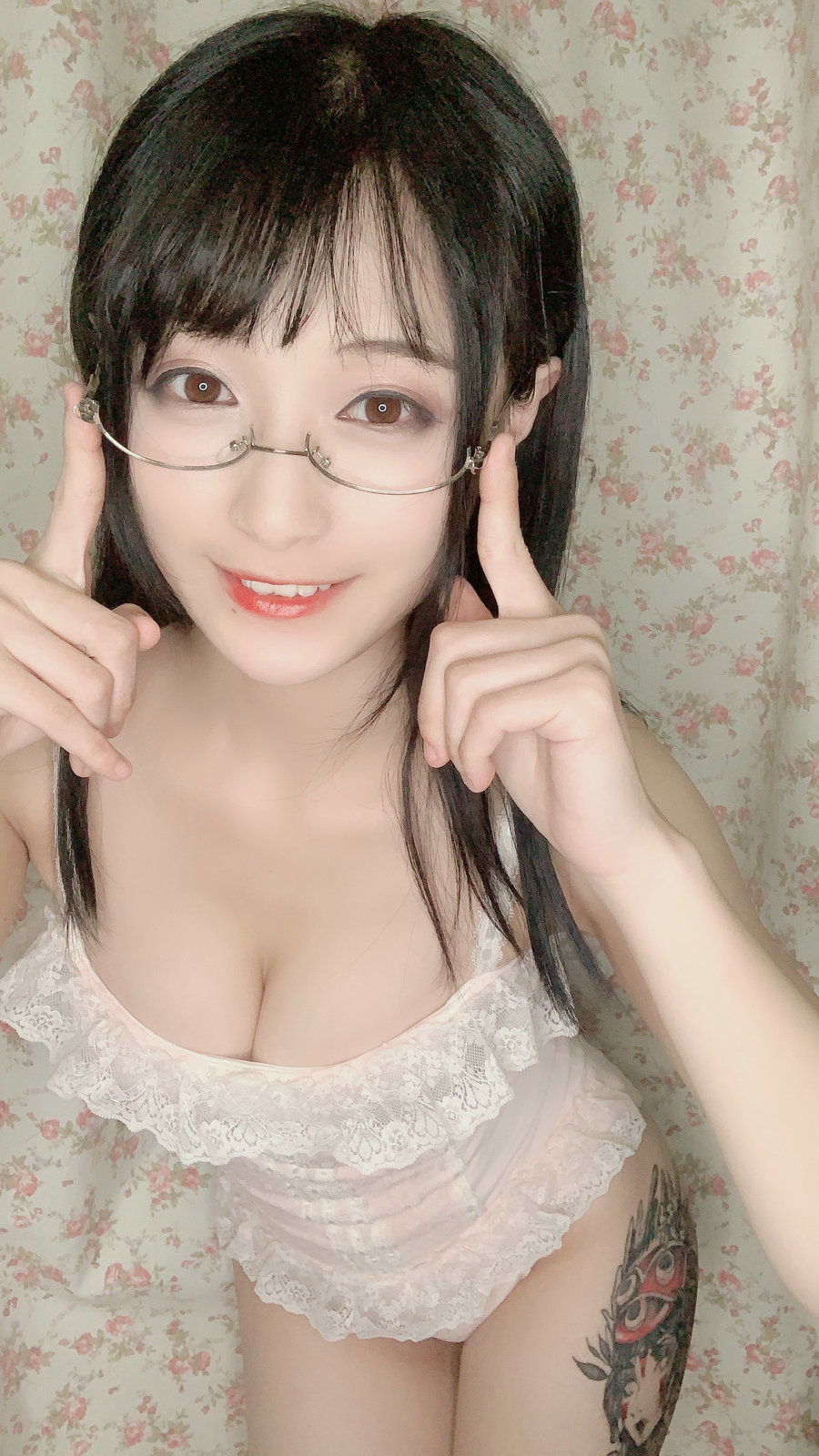 动漫博主铁板烧鬼舞w - 内衣连体 [13P-42MB]