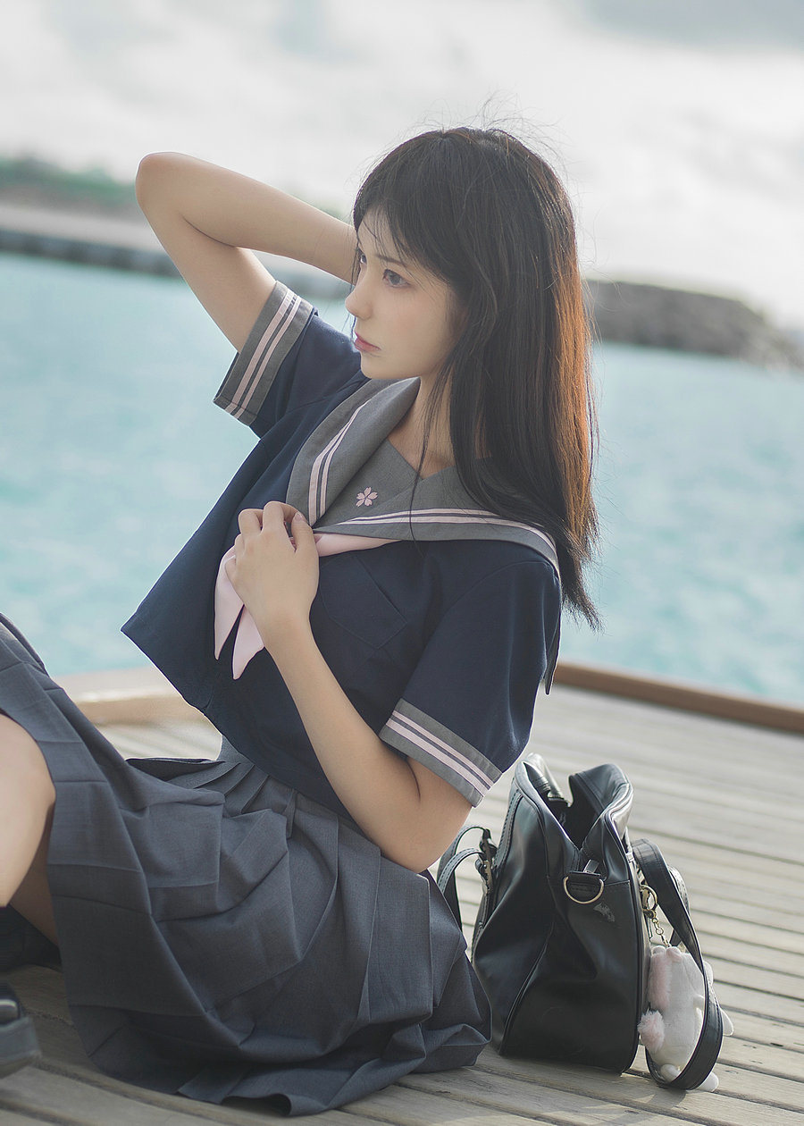 动漫博主南桃Momoko - 蓝jk [12P-16MB]