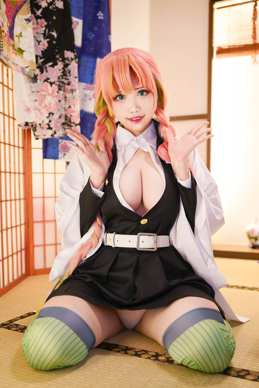 Coser萱-KaYa - 鬼灭之刃 甘露寺 [35P-176MB]