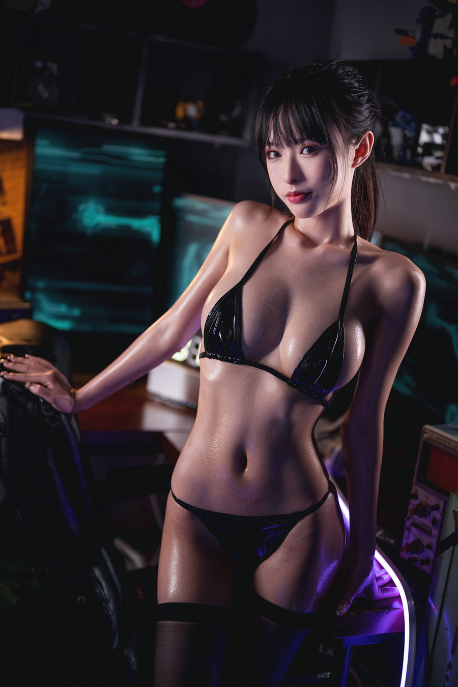 尤物清水由乃 - 抹油比基尼 [55P1V-1.34GB]