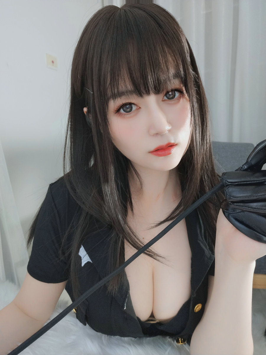 Coser小姐姐白银 - 抖S姐姐（下）[82P6V-379MB]