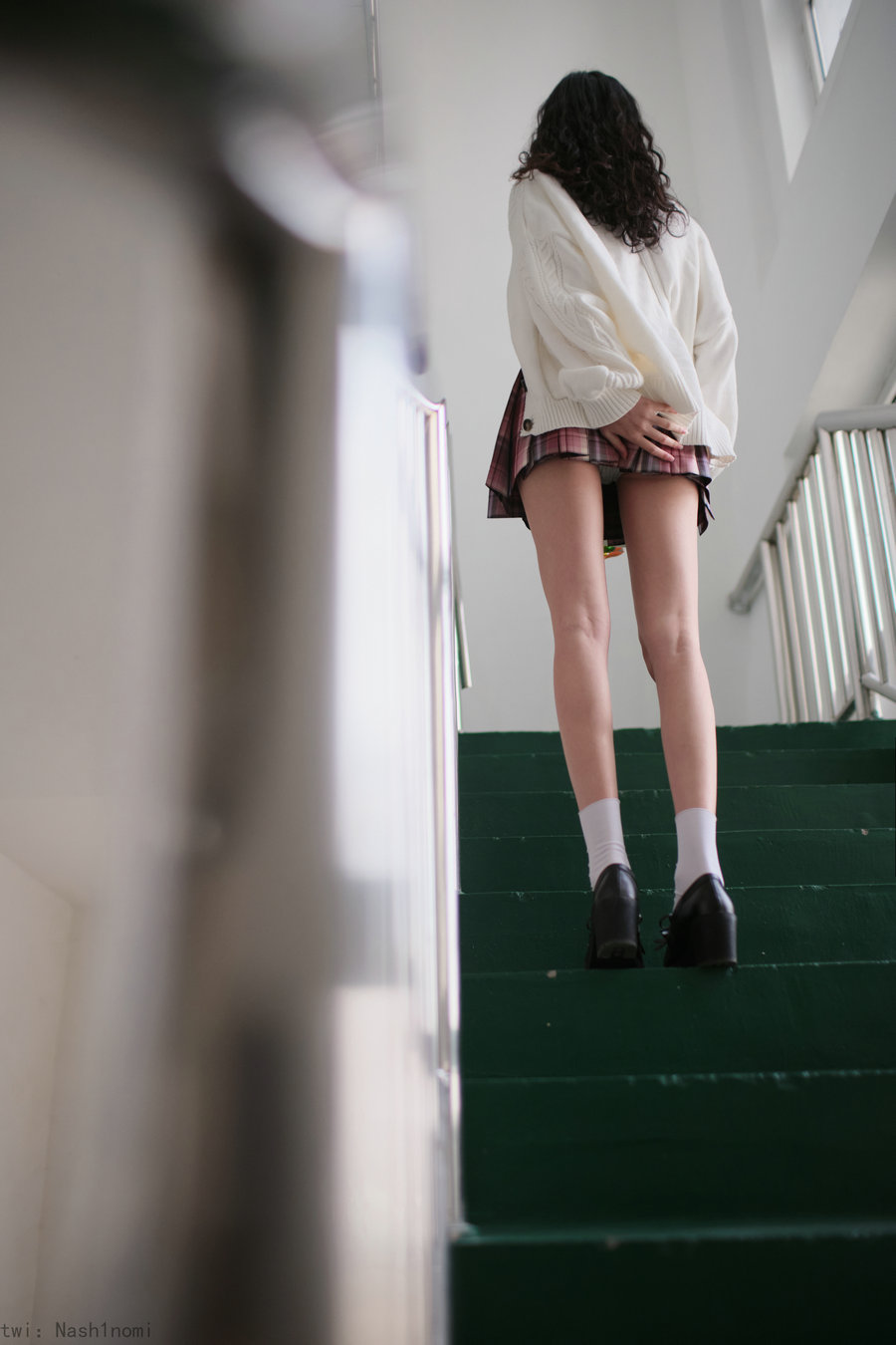 一米八的大梨子 - JK绑架 [58P-448MB]