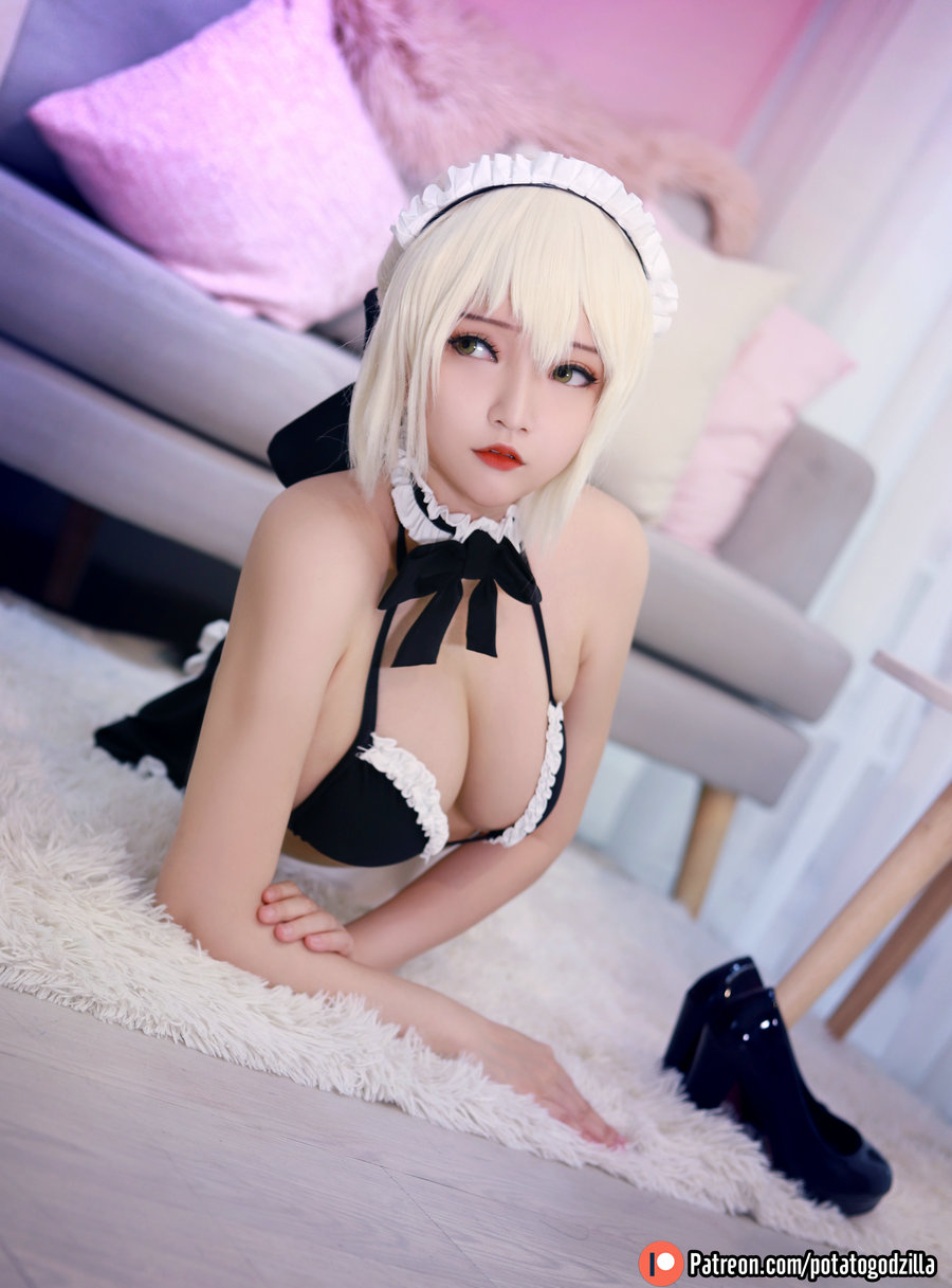 Coser小姐姐Potato Godzilla - Saber Alter Maid [43P-288MB]