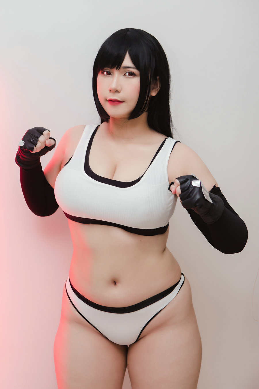 Uy Uy - Tifa Lockhart [17P-95MB]
