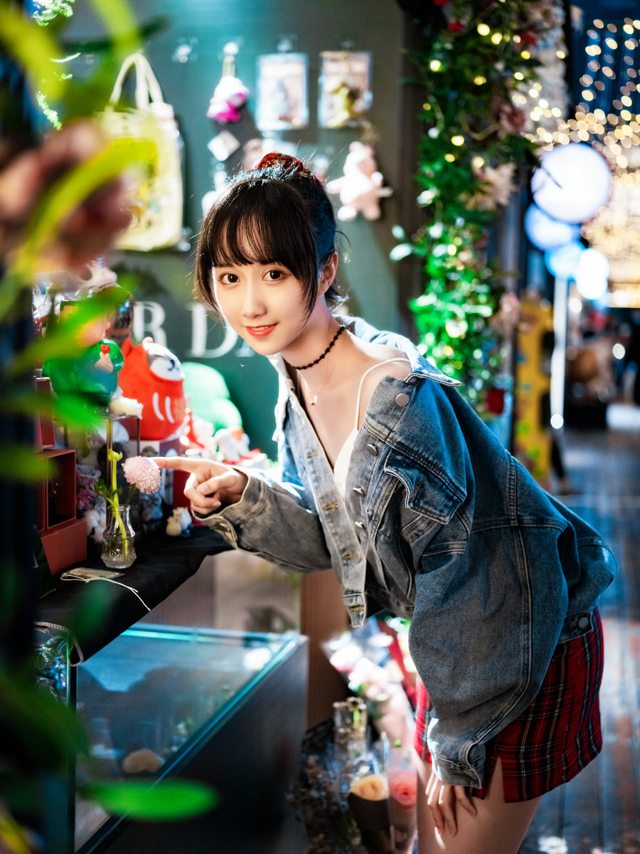 萌系小姐姐木绵绵OwO - 都市夜恋 [26P-2.01GB]