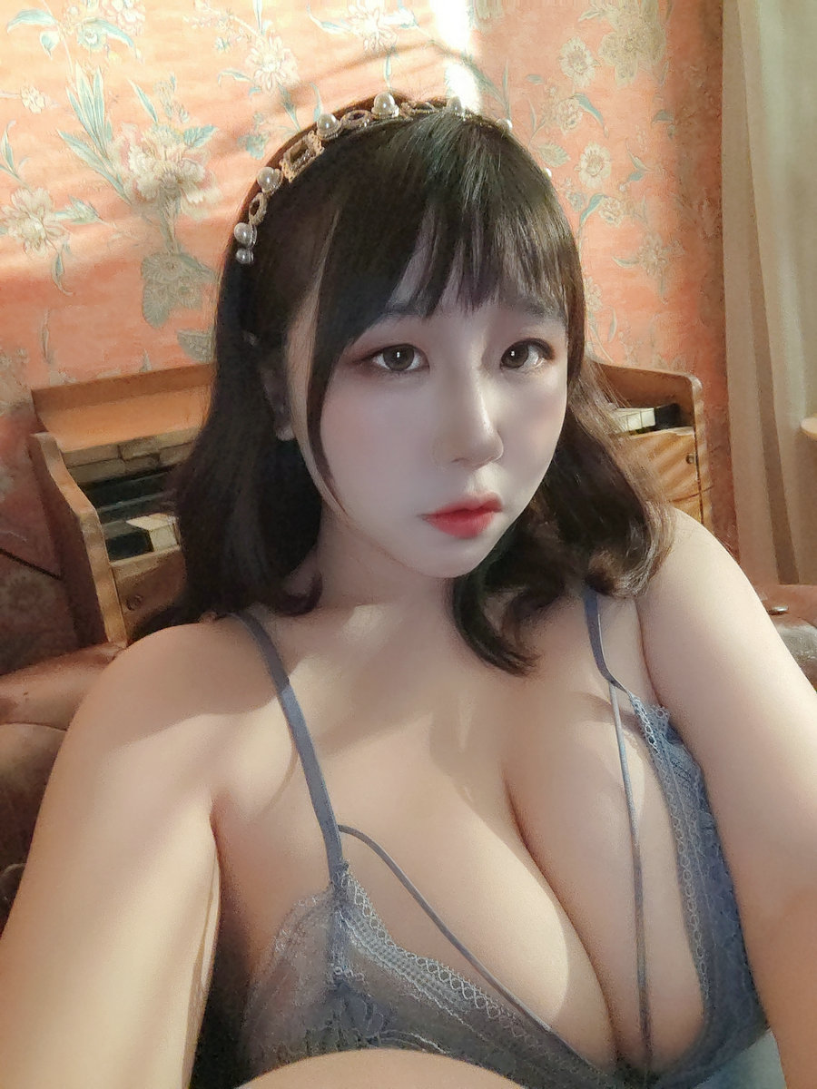 动漫博主穆零Mu0 - 自拍2 [110P15V-291MB]