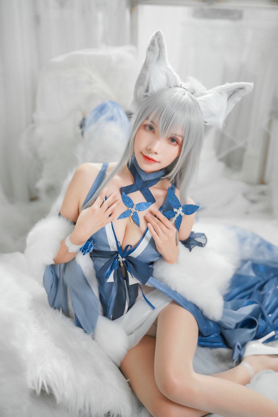 Neko-薇薇 - 信浓礼服 [30P-74MB]