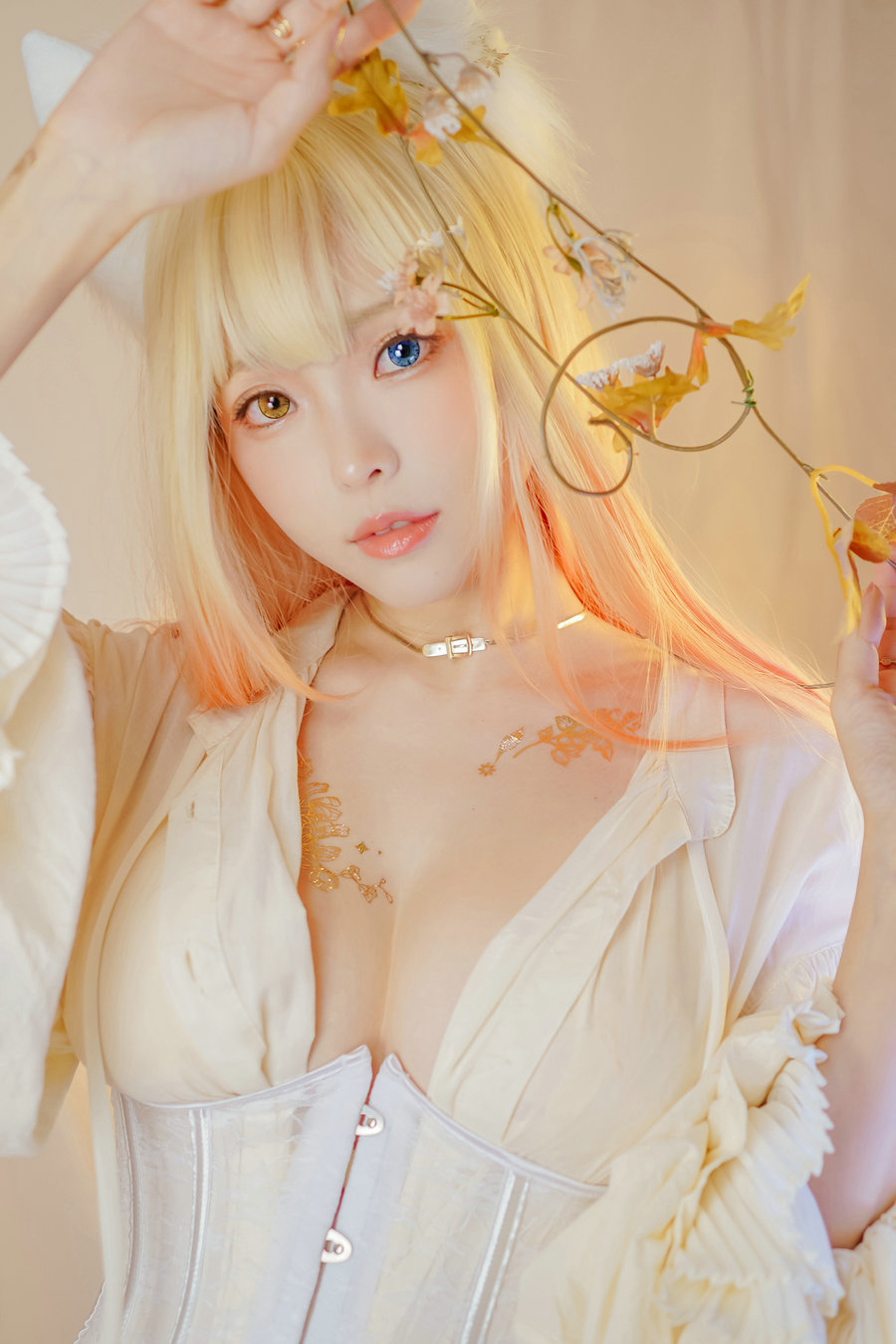 Ely_eee(ElyEE子) - Cat魔女與貓 [41P1V-84MB]