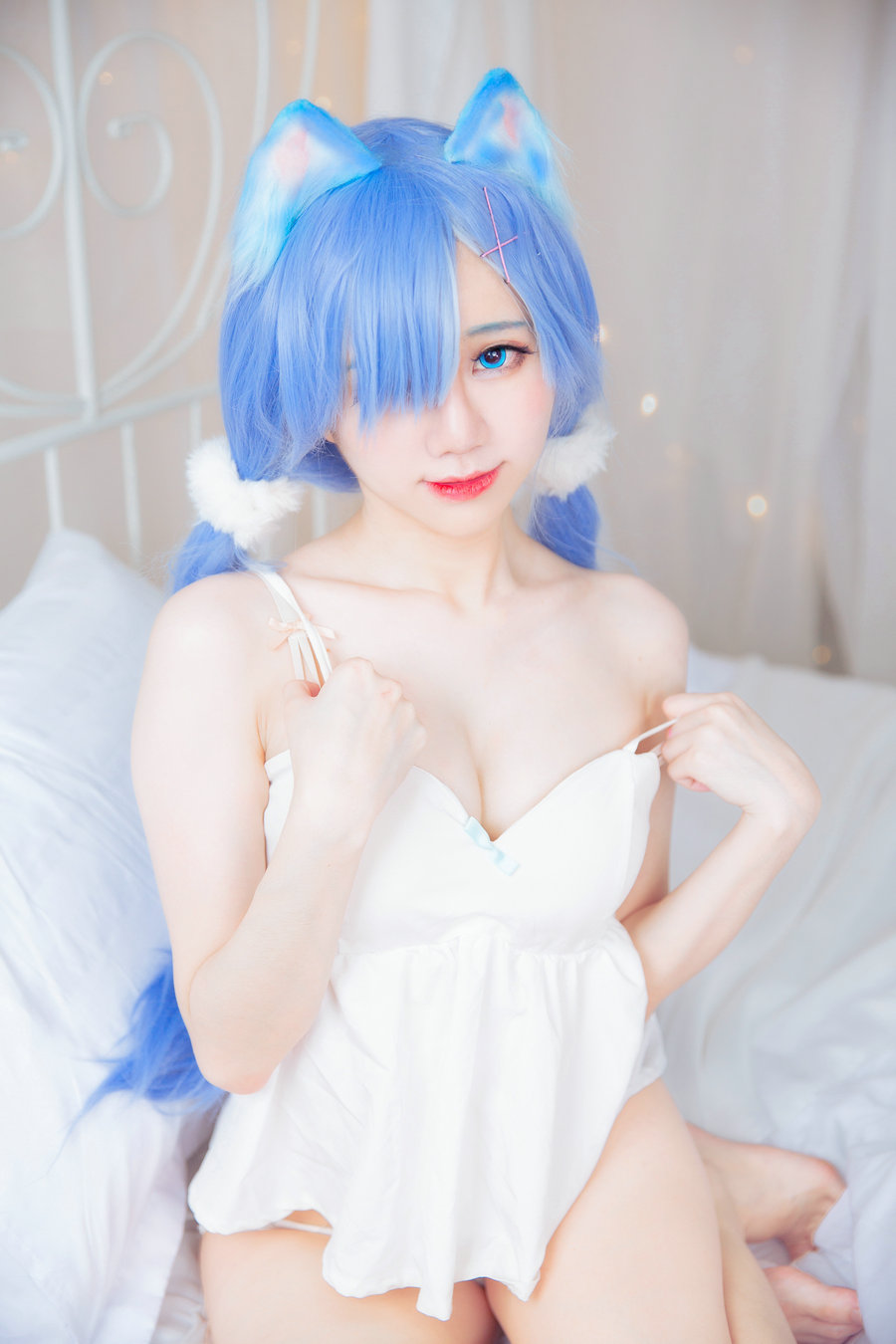 Sally Dorasnow - Rem White Kitty [49P-281MB]