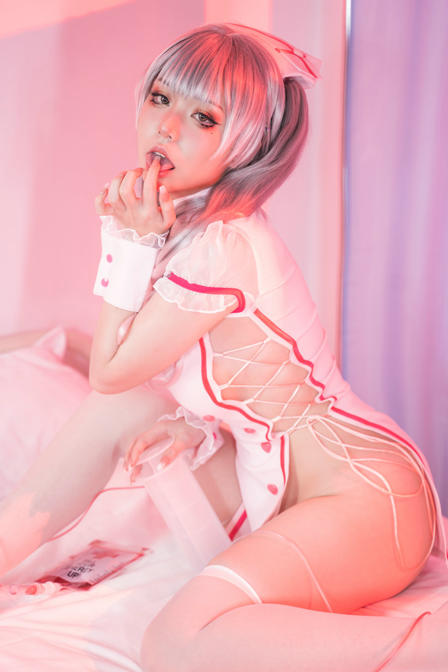 爆机少女喵小吉 - 粉红护士 [30P-205MB]
