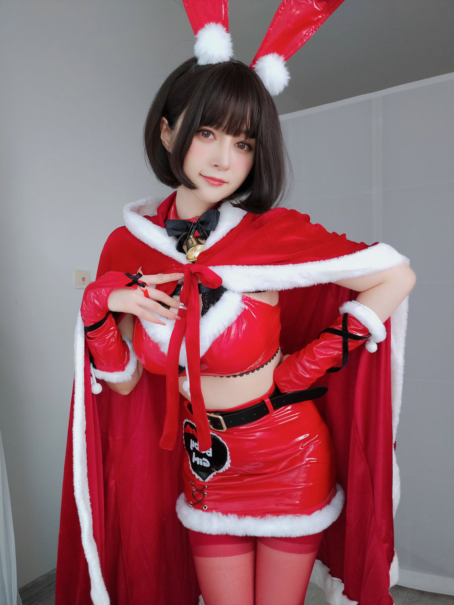 Coser小姐姐白银 - Merry Christmas [24P1V-80MB]