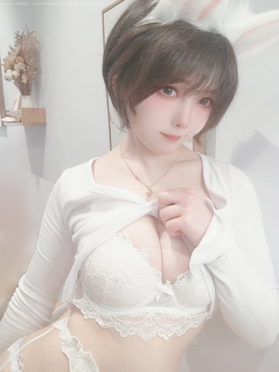 动漫博主名濑弥七 - 白兔兔 [34P4V-113MB]
