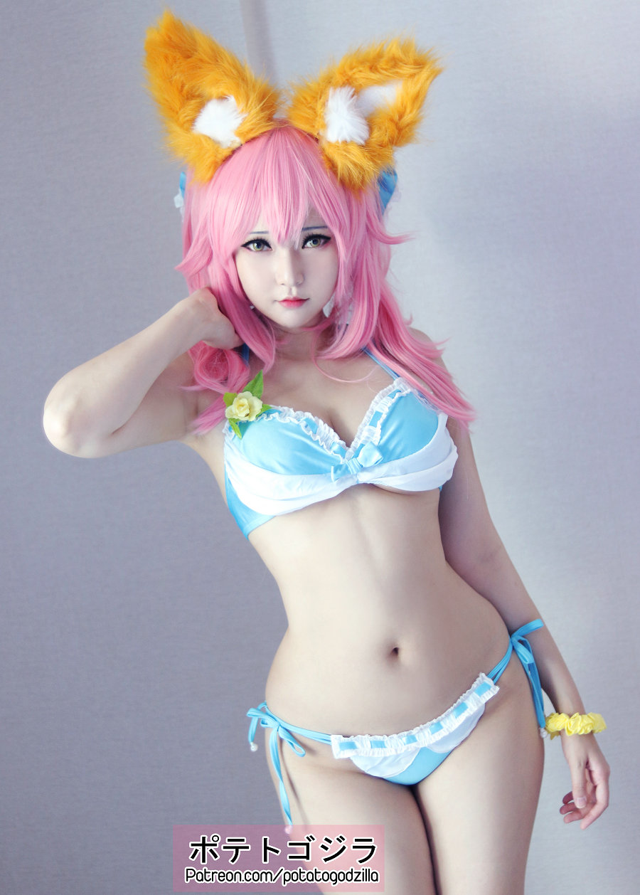 Coser小姐姐Potato Godzilla - Tamamo Bikini [20P-189MB]
