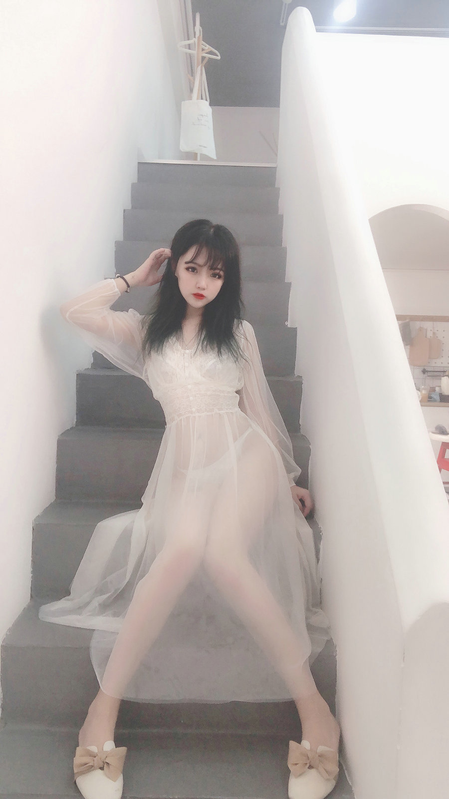 安妮 - 白色纱裙 [34P3V-353MB]