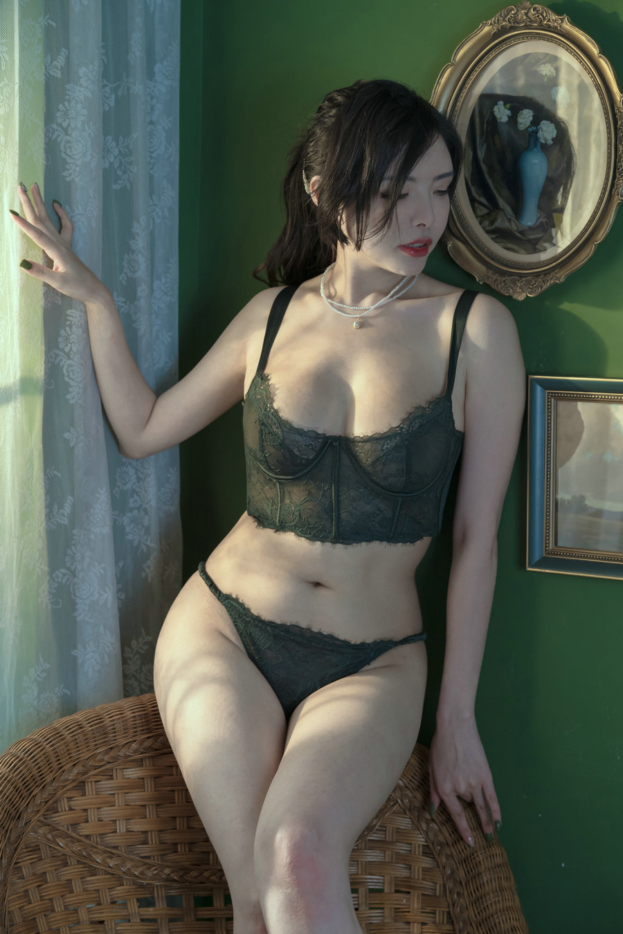 秋和柯基(夏小秋秋秋) - 绿墙 [25P-282MB]