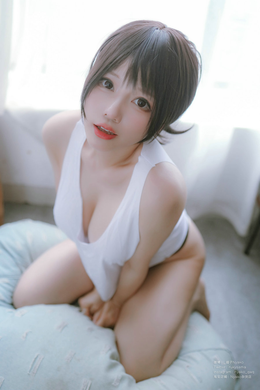 萌妹子Nyako喵子 - 隣のやばいお姉さん 背心 [78P1V-732MB]
