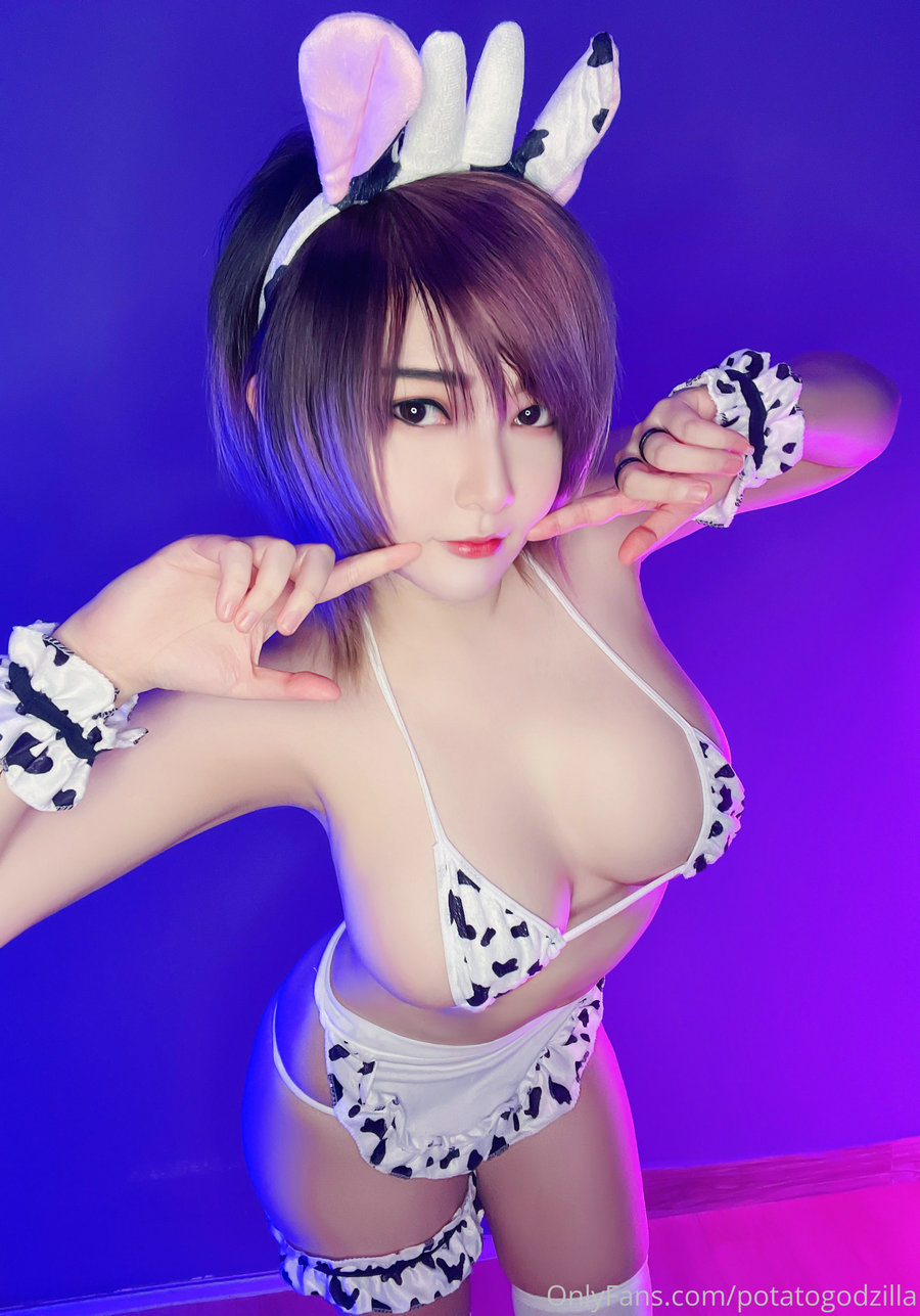 Coser小姐姐Potato Godzilla - Cow [18P-37MB]