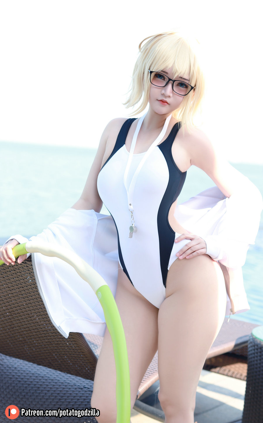 Coser小姐姐Potato Godzilla - Jeanne d'Arc Swimsuit [26P-210MB]