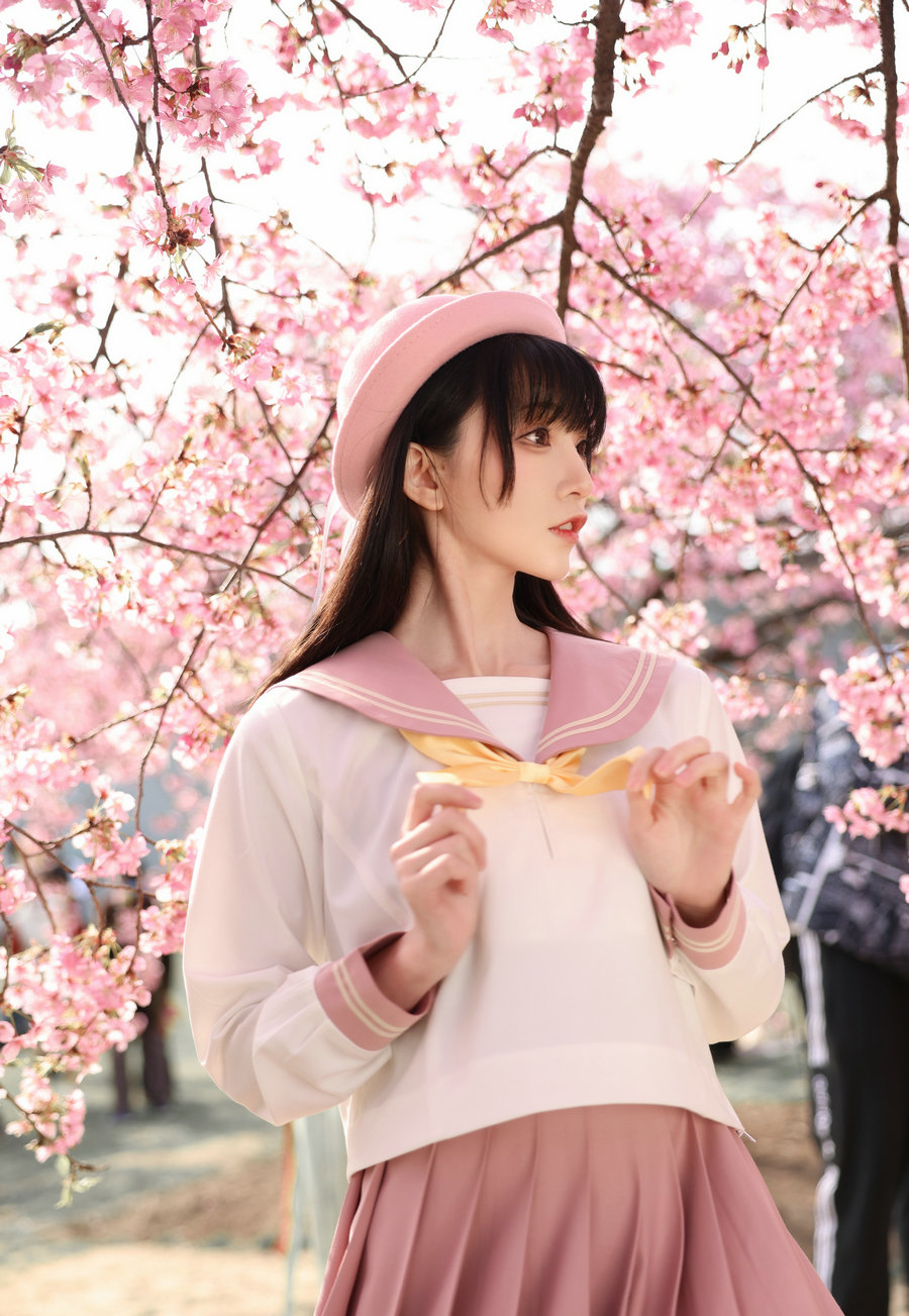 动漫博主Kitaro_绮太郎 - 樱花 [18P-94MB]