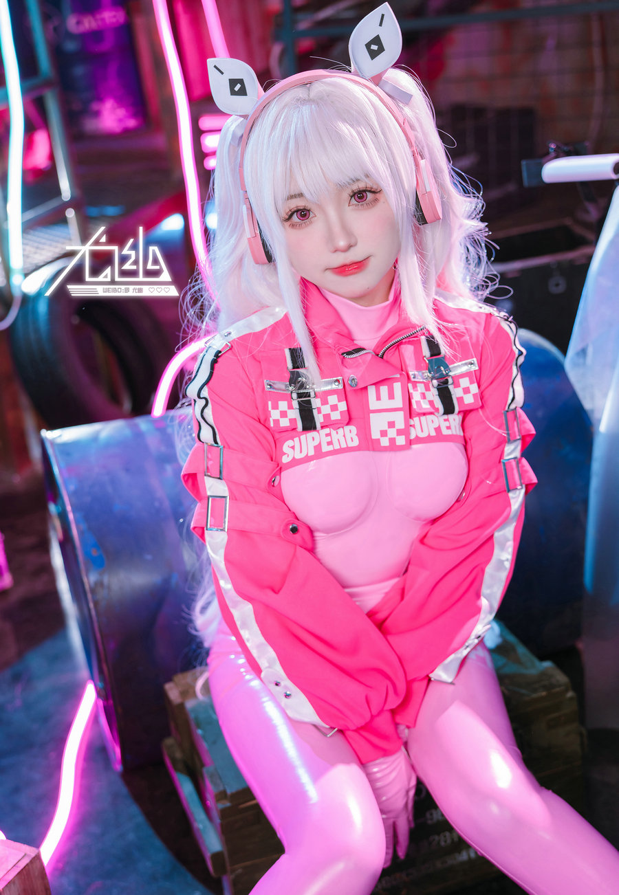 尤幽 - NIKKE 胜利女神 爱丽丝 [32P-120MB]