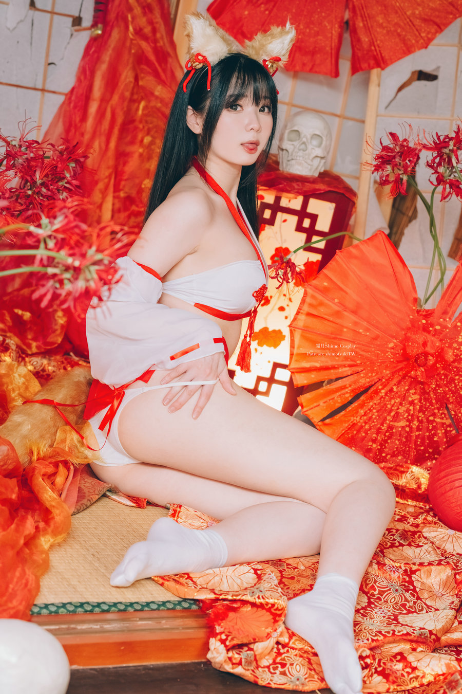微博妹纸霜月shimo - Fox Miko [14P-264MB]