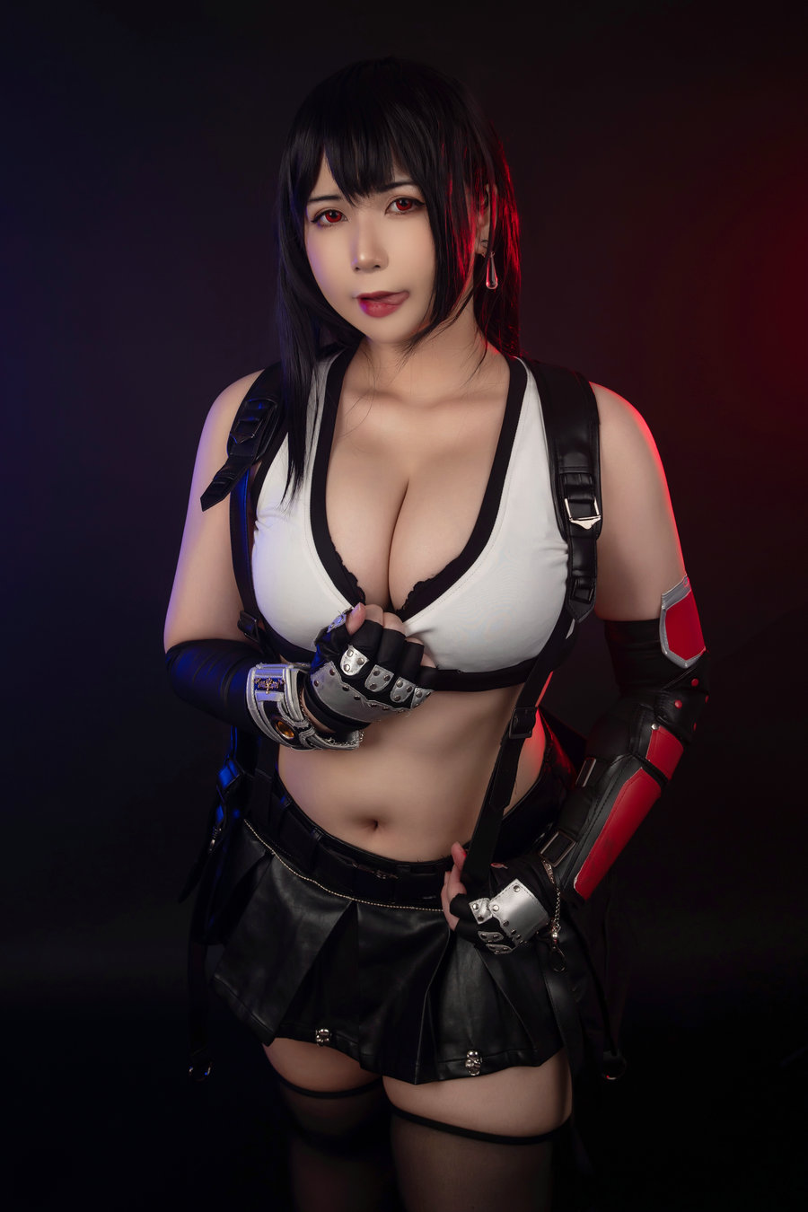 Uy Uy - Tifa Lockhart [88P9V-942MB]