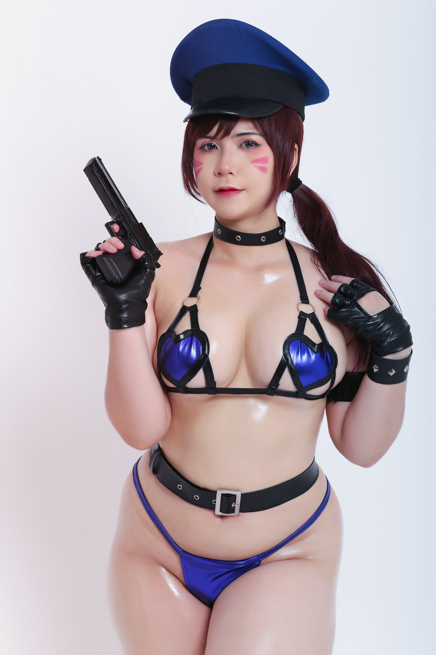 Uy Uy - D.va Cop [24P28V-1.28GB]