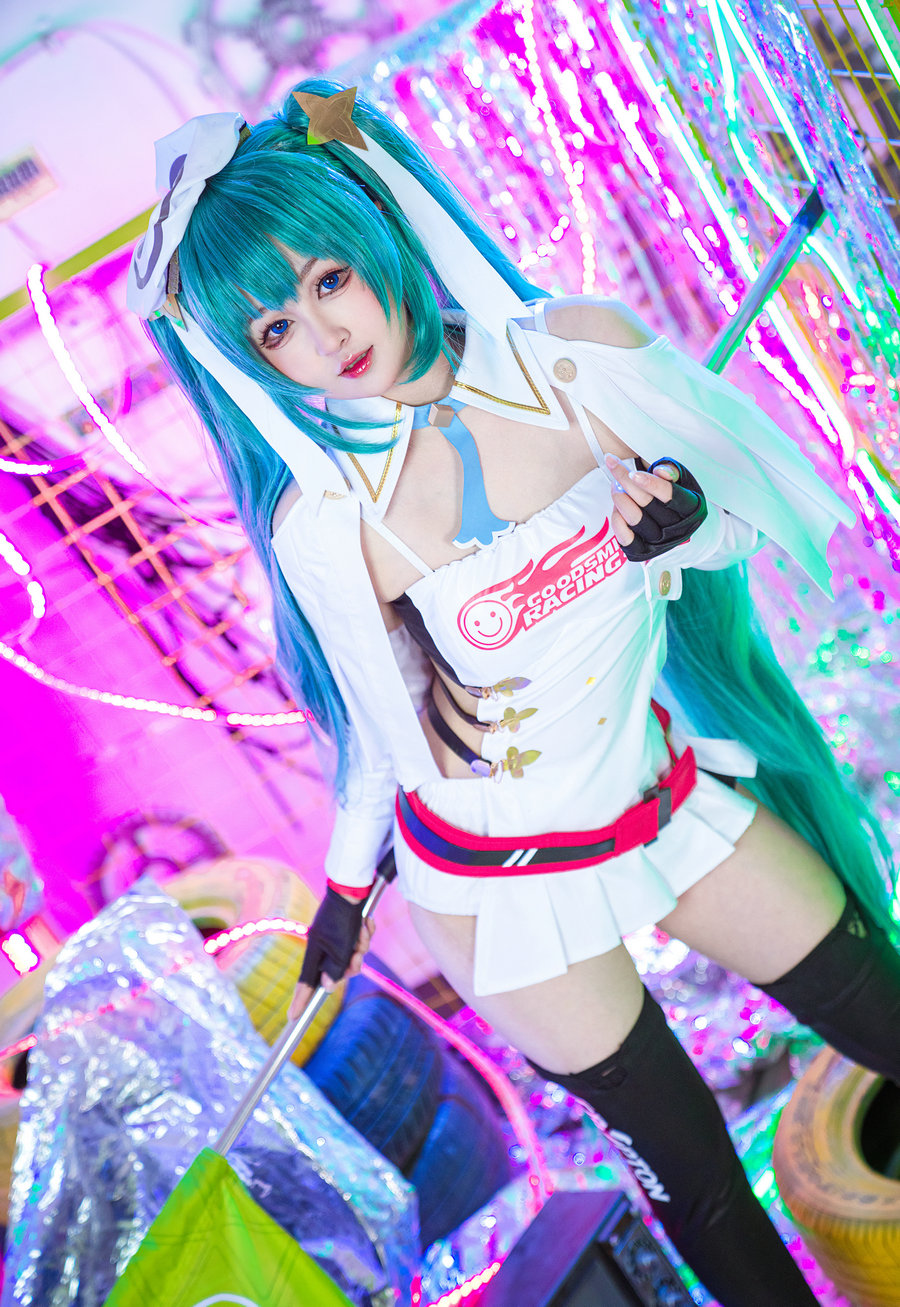 喵喵的喵吖 - 初音未来 [13P-89MB]
