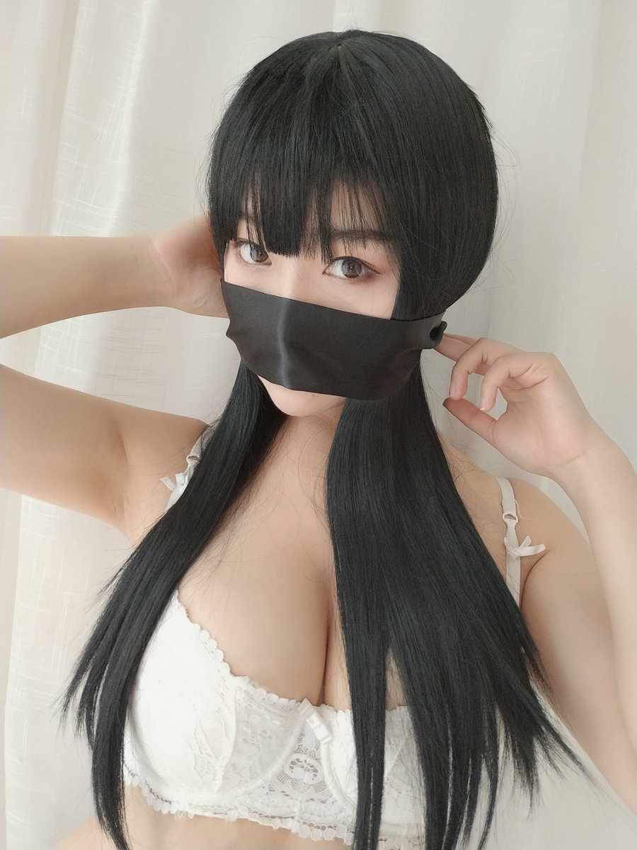 性感Coser三刀刀Miido - 眼罩&手铐 [24P-105MB]