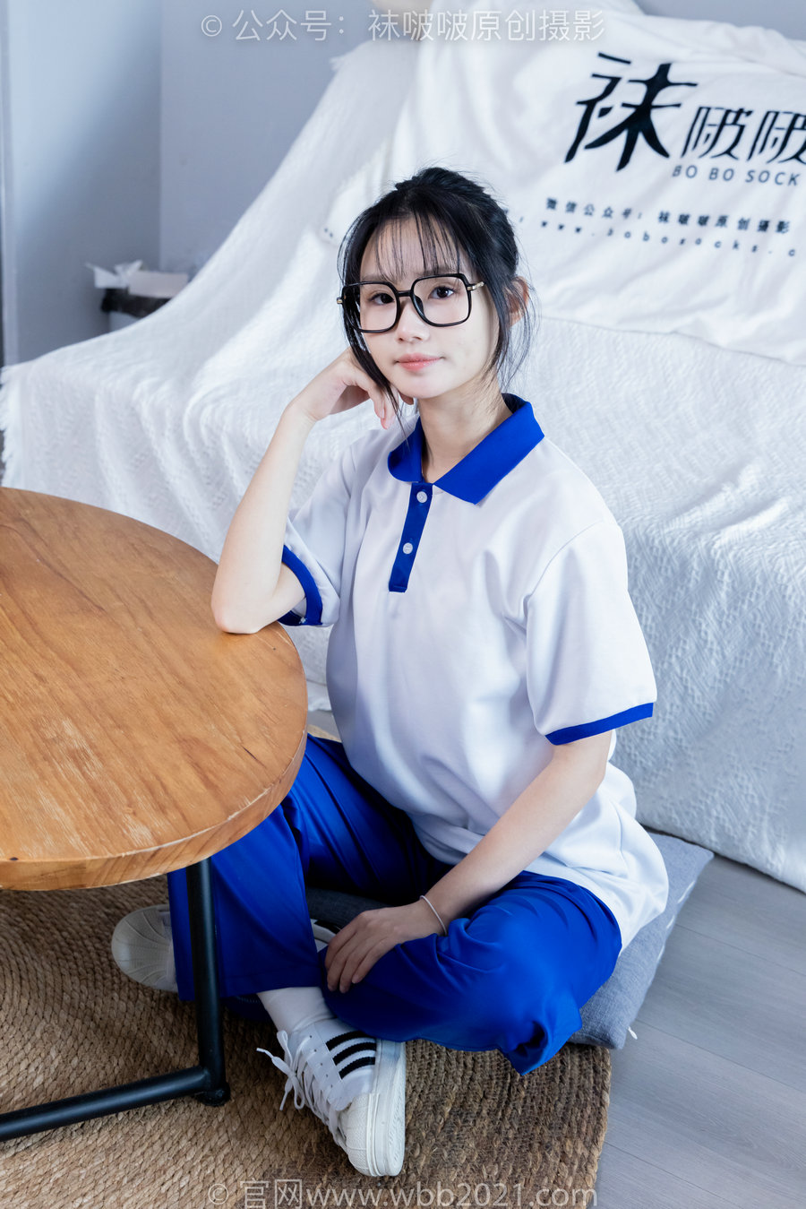 BoBoSocks袜啵啵 No.351 甜甜圈-板鞋、白棉袜、肉丝、校服裤里丝 [150P1V-6.88GB]