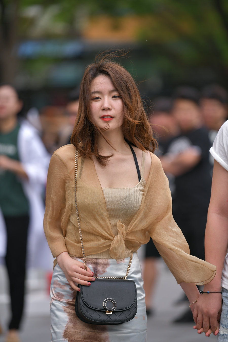 精选街拍视频 No.8123 晕染风气质通勤搭配 [76P-953MB]