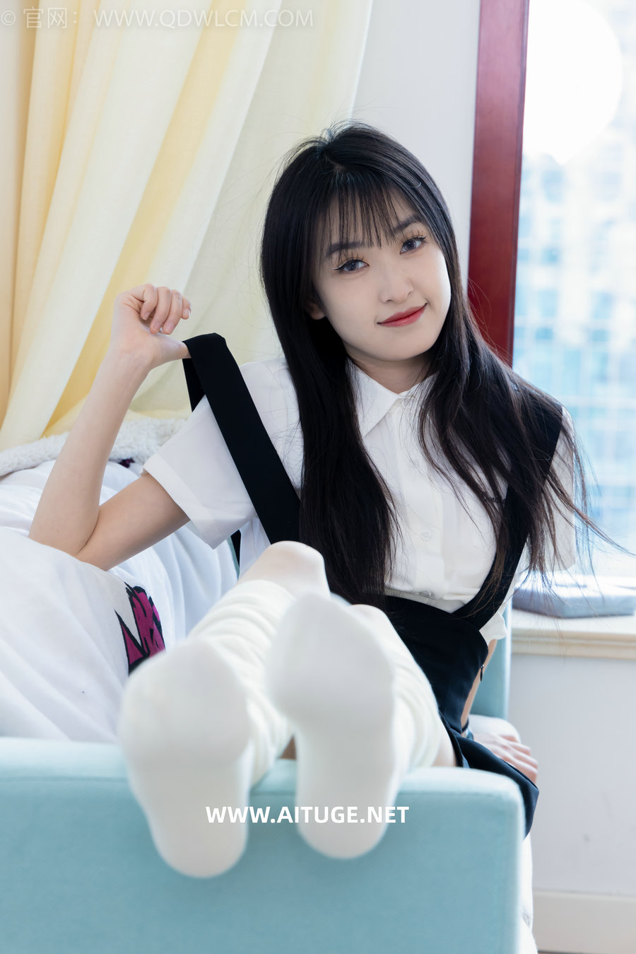 物恋传媒 No.2369 嘉木-长靴、长筒小腿白棉袜、蝴蝶薄肉丝 [200P1V-3.91GB]