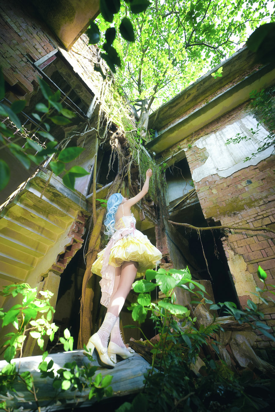 [YITUYU]艺图语 2025.05.05 破茧成蝶 可可 [14P-165MB]