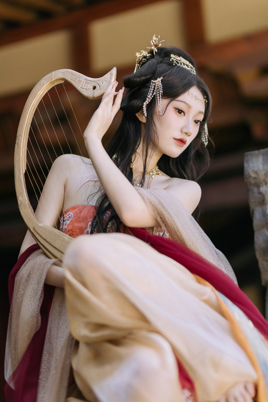 [YITUYU]艺图语 2025.05.11 又遇敦煌 冬初六 [18P-386MB]