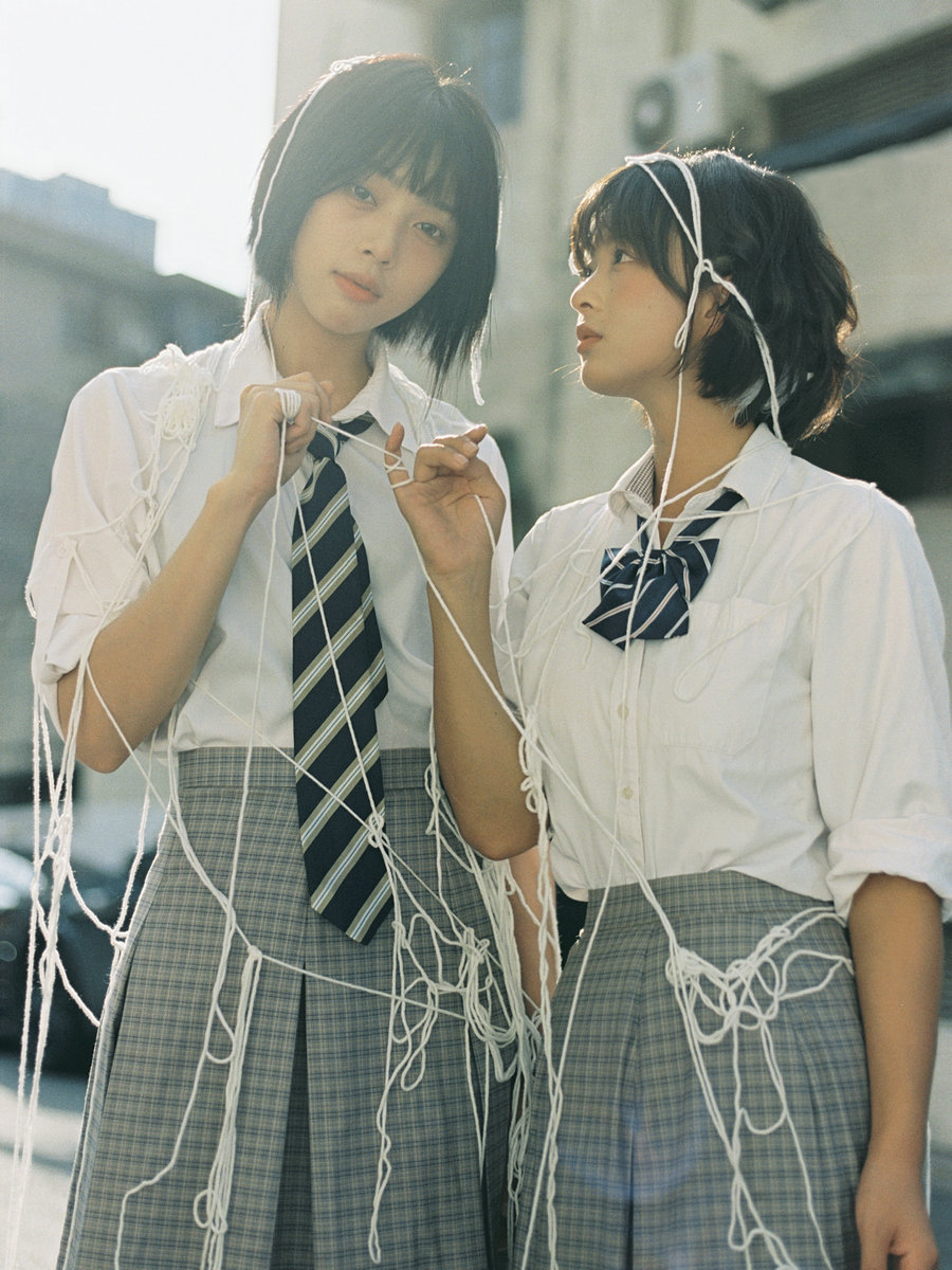 [YITUYU]艺图语 2025.05.19 跟着增田彩来学拍照 小野椿芽_一坨蛙蛙 [13P-106MB]