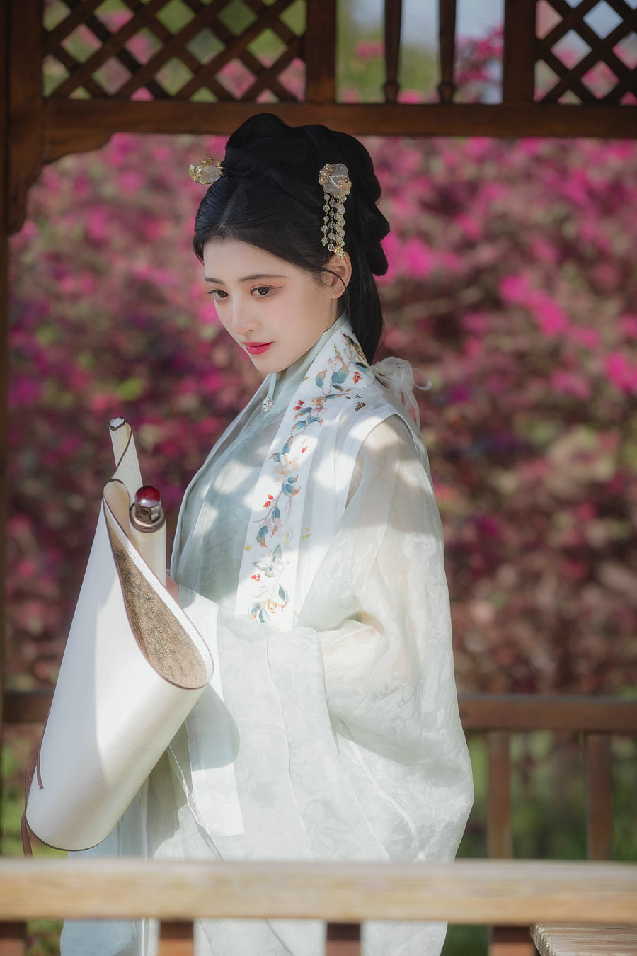 [YITUYU]艺图语 2025.05.28 相思笺 当初叫人家小田田 [13P-188MB]