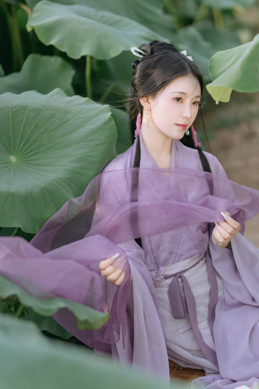 [YITUYU]艺图语 2025.06.04 荷叶连田田 许尽欢～ [18P-311MB]