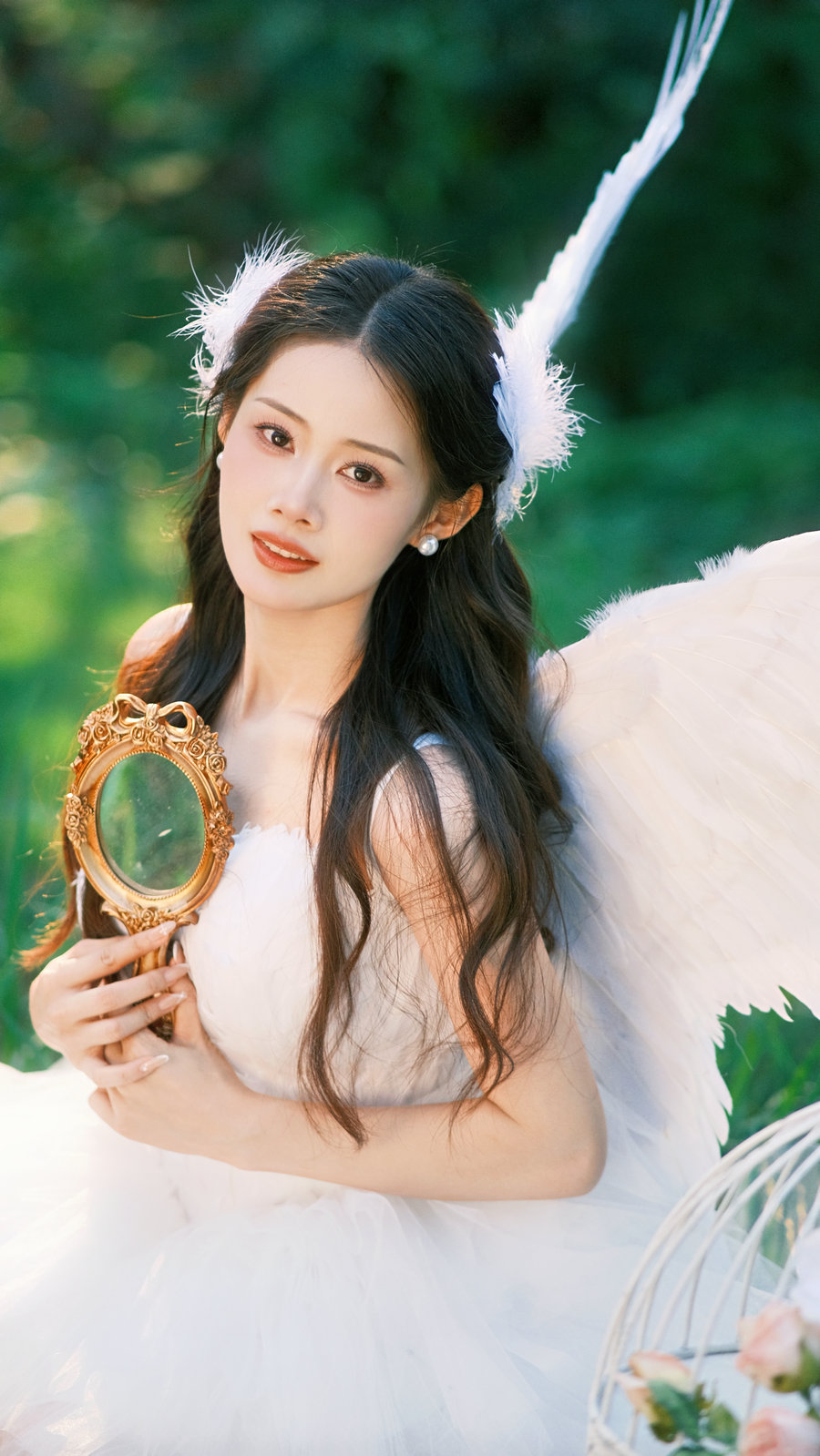 [YITUYU]艺图语 2025.06.05 天使降临 薯鱼 [13P-197MB]