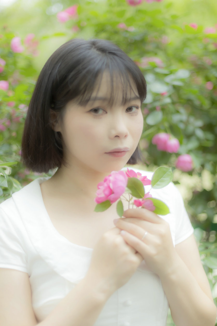 [YITUYU]艺图语 2025.06.08 蔷薇花女孩 Y～ [21P-136MB]