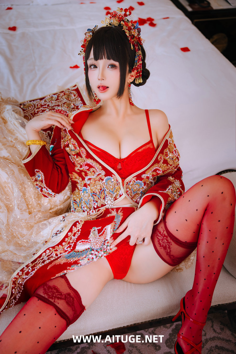 Cosplay日奈娇 - 洞房花烛 [190P5V-1.68GB]