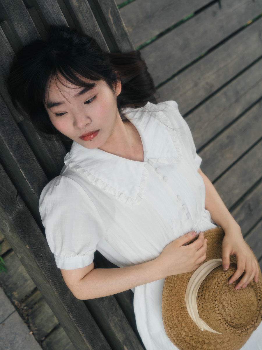 [YITUYU]艺图语 2025.06.11 快乐就像蝴蝶一样短暂停留 夏了个夏天 [15P-117MB]