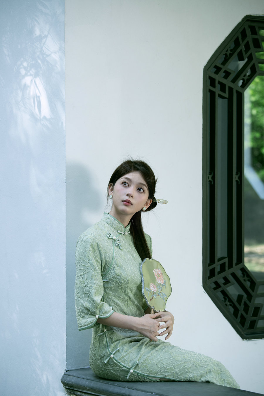 [YITUYU]艺图语 2025.06.11 园博园旗袍 曲奇 [24P-304MB]