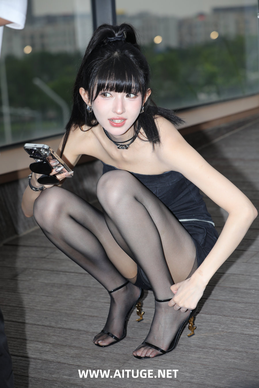 精选街拍视频 No.9937 美腿凉高跟换鞋 [60P-597MB]