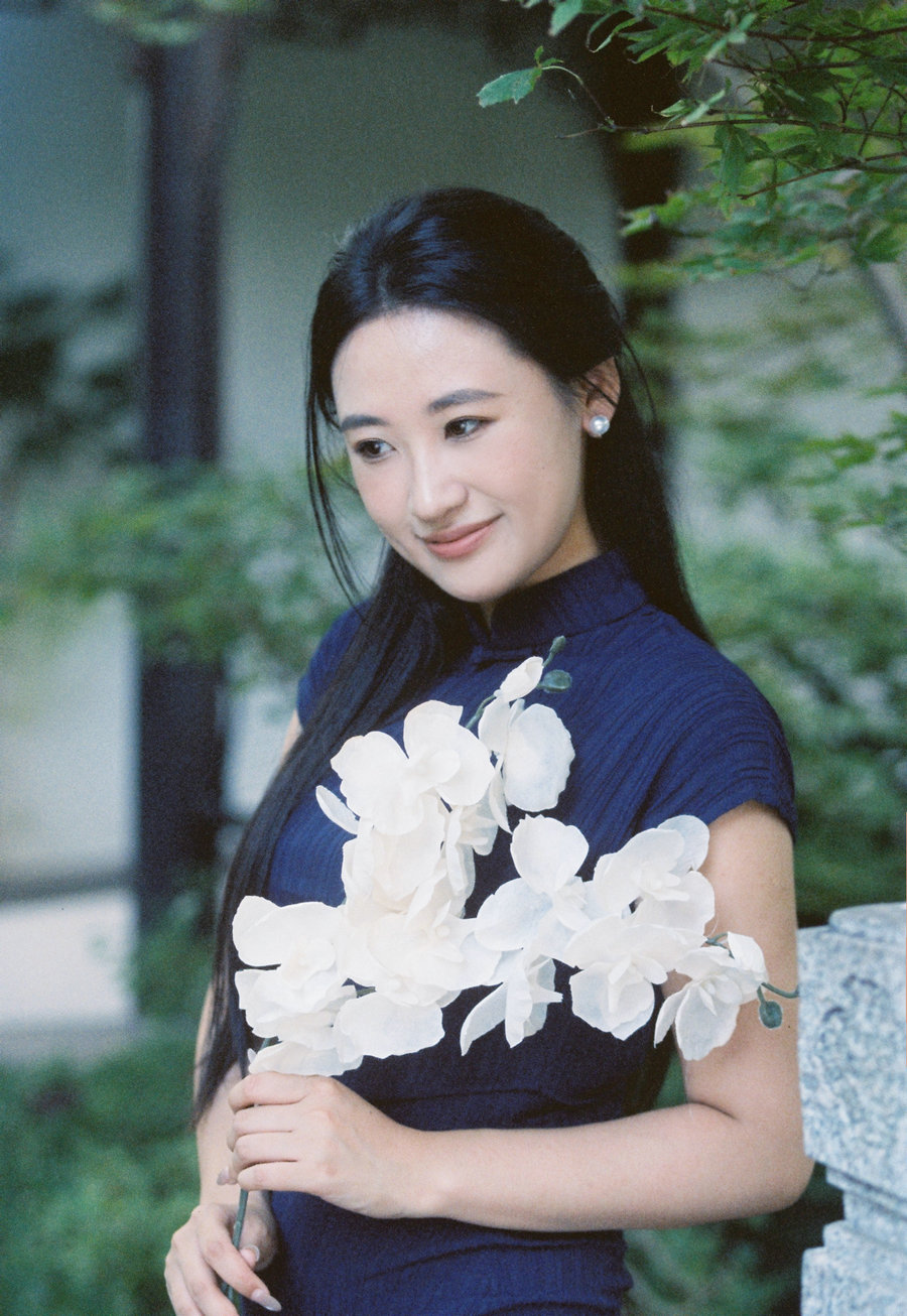 [YITUYU]艺图语 2025.08.22 清清浅浅 。[15P-68MB]