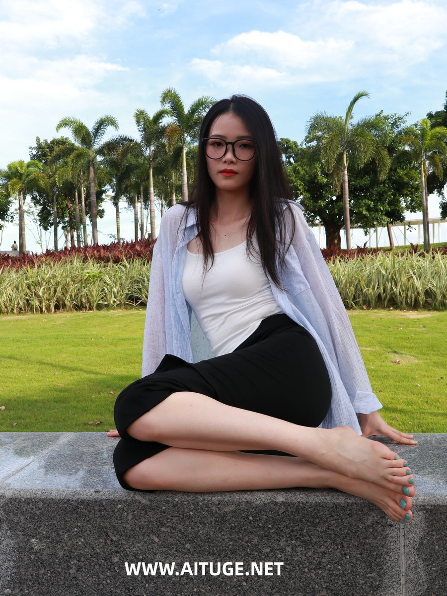 个人约拍 - 17号作品 攻速鞋室外 [284P37V-6.56GB]