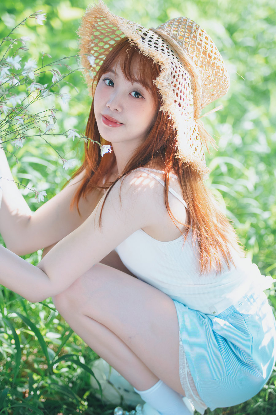 [YITUYU]艺图语 2025.10.25 我的夏日是被浓郁绿色覆盖的梦 一加一 [32P-705MB]
