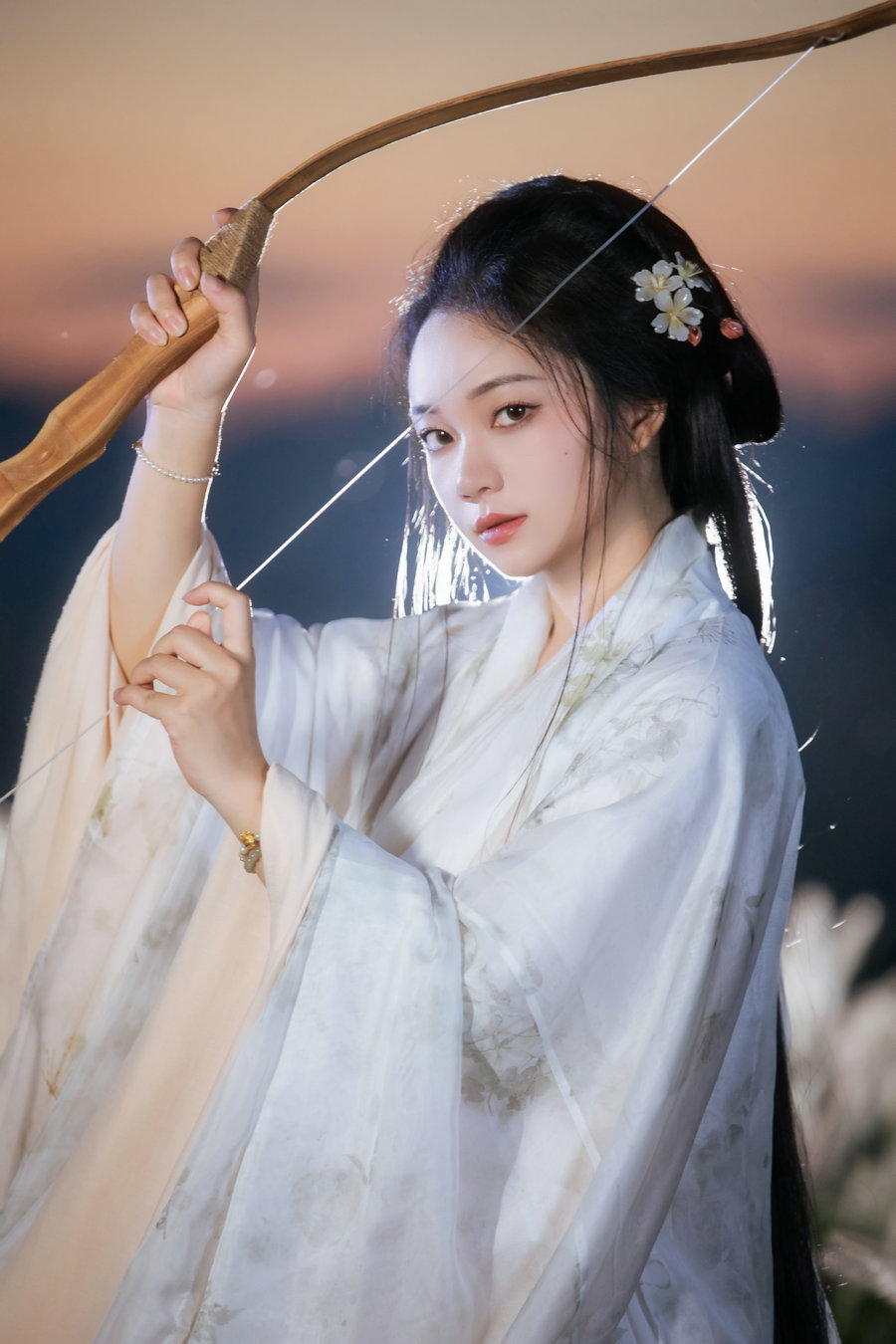 [YITUYU]艺图语 2025.10.30 神谕 秋哒哒-- [28P-244MB]