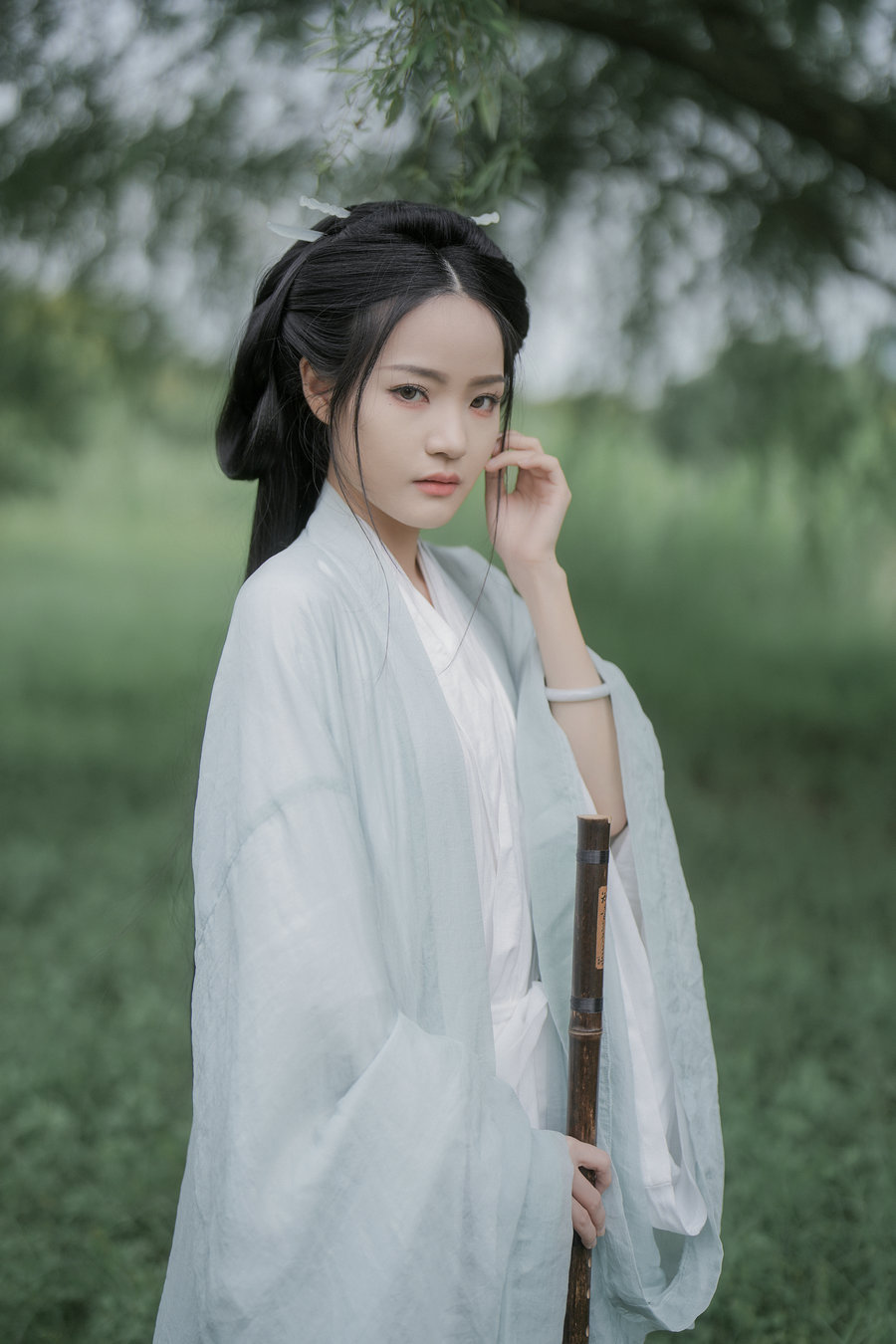 [YITUYU]艺图语 2025.11.02 古风人像拍摄-江南 南栀nz [19P-205MB]