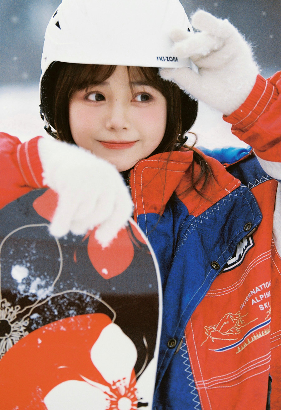 [YITUYU]艺图语 2025.11.04 滑雪日记 caoie [10P-34MB]