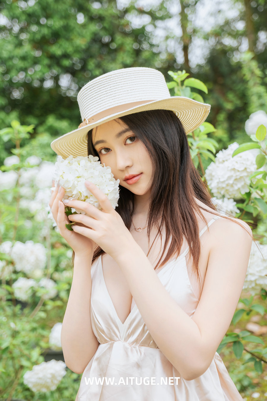 Nnian - 木绣球 [82P-500MB]